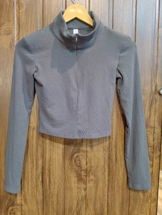 Long Sleeve Cropped Top